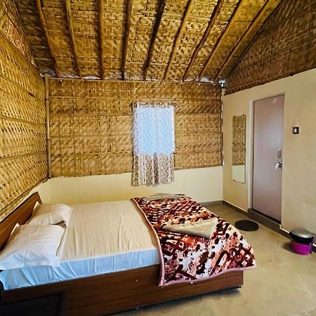 Greenstone Resort Хампі Екстер'єр фото